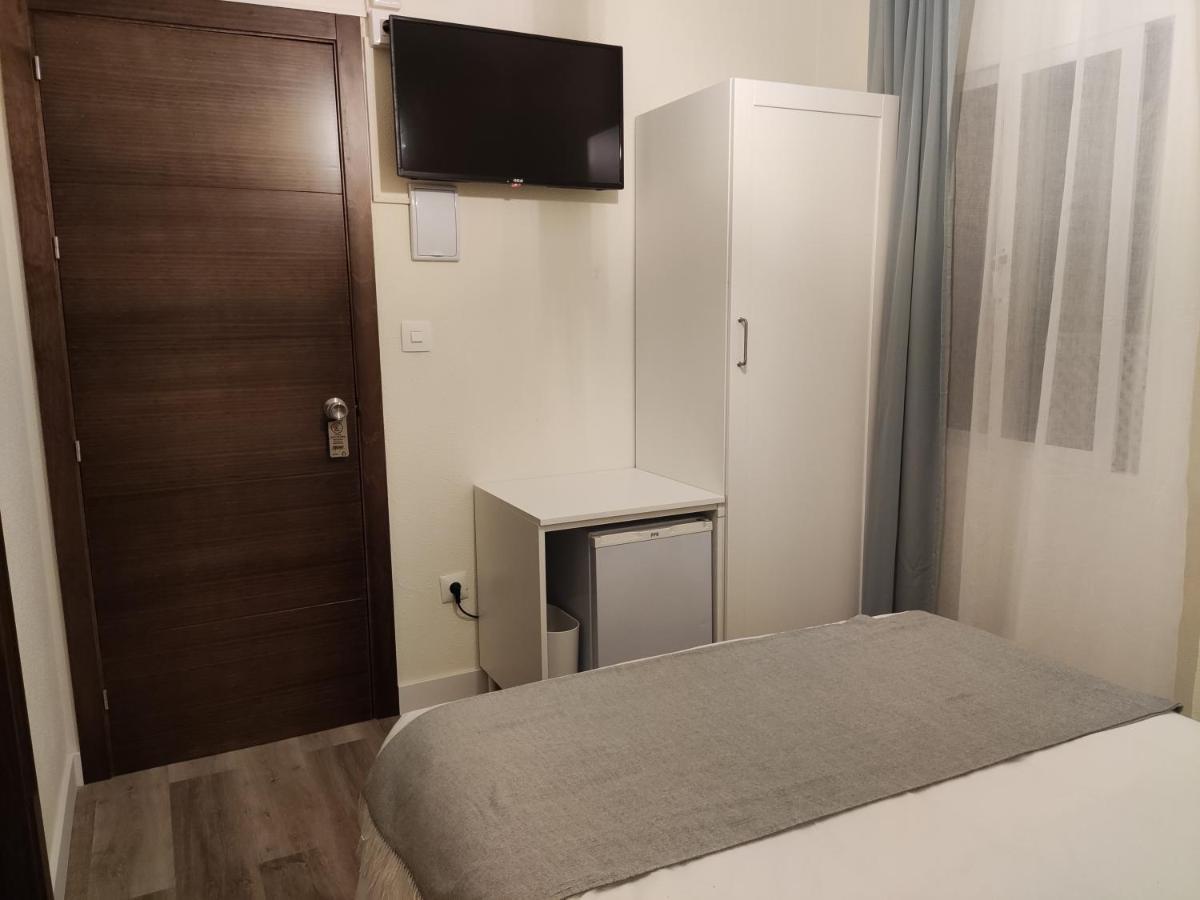 Hostal Andalucia ชิปปีโอนา ภายนอก รูปภาพ